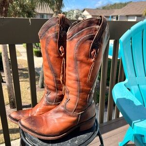 Vintage Brown Leather Cowboy Boots Women's
7 or 7.5 Snip Toe Mexico